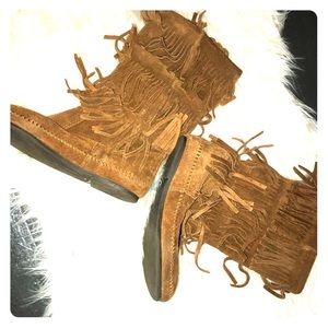 TALL 3-LAYER FRINGE MOCCASIN BOOTS
